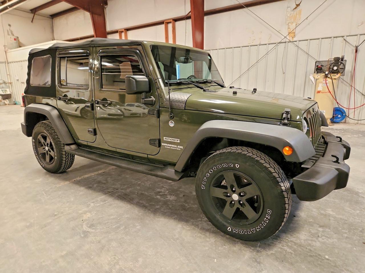 2015 Jeep Wrangler Unlimited Sport - Image 4