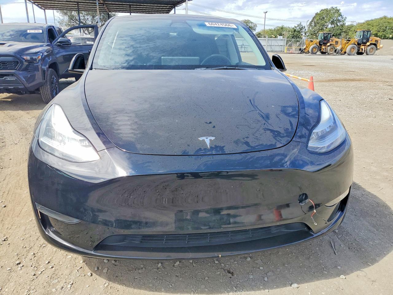2023 Tesla Model Y - Фото 5
