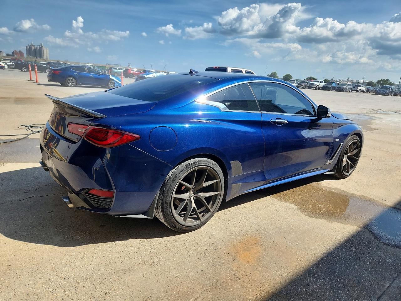 2018 Infiniti Q60 3.0T Luxe - Фото 3