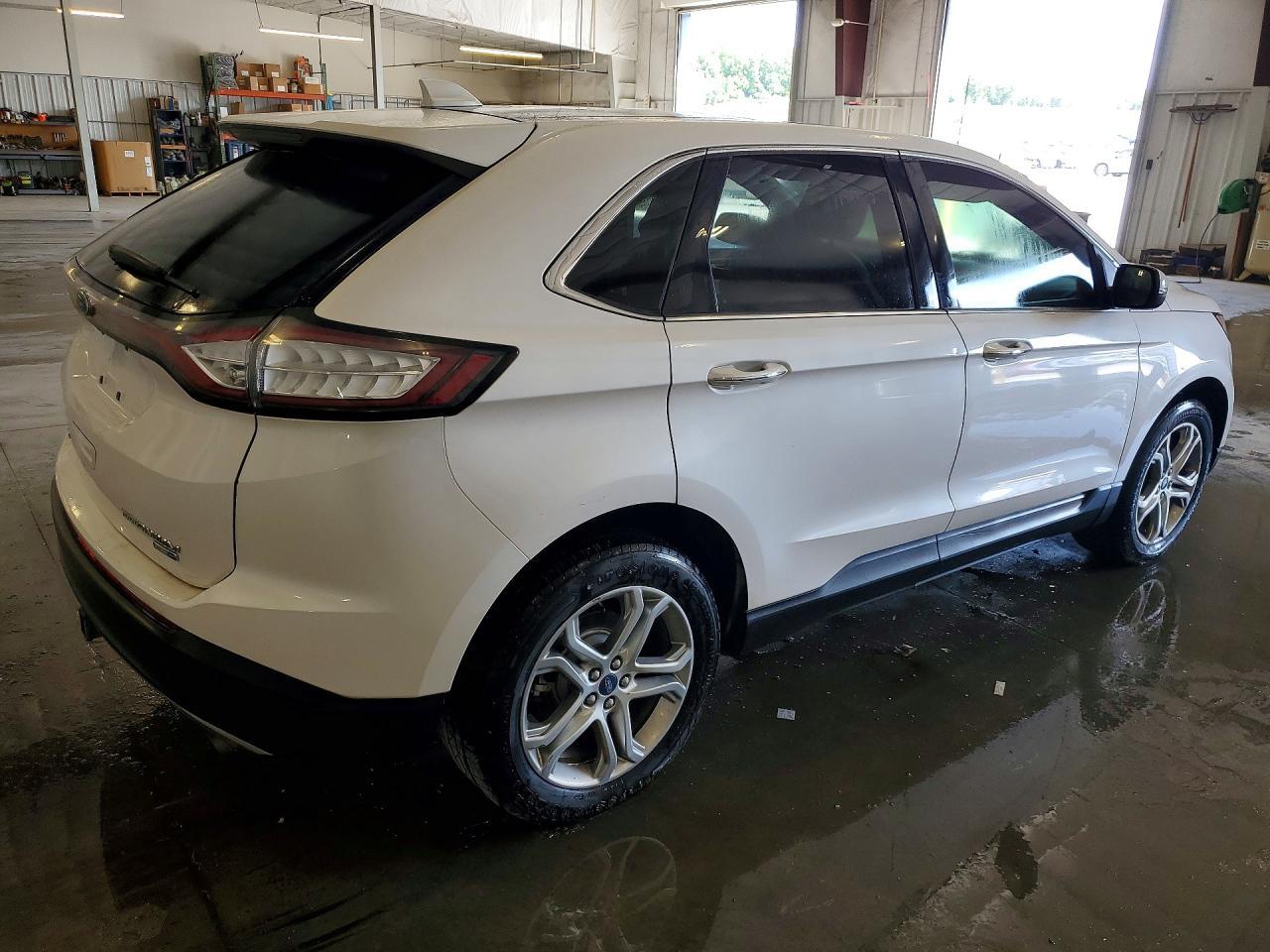 2017 Ford Edge Titanium - Фото 3