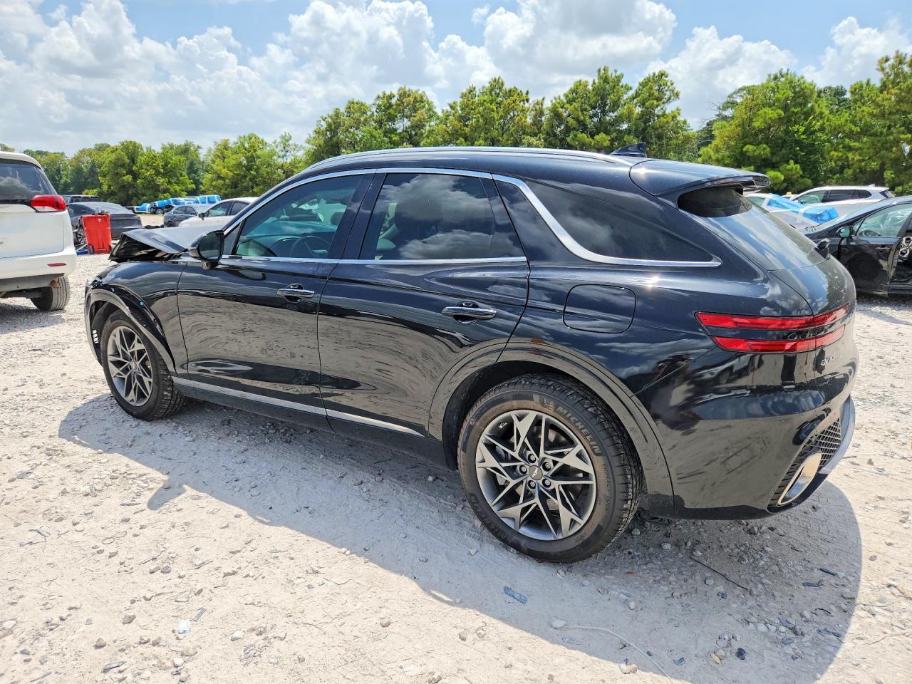 2024 Genesis Gv70 2.5T Standard - Image 2