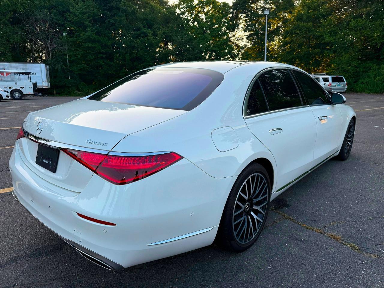 2021 Mercedes-Benz S 580 4Matic - Image 3