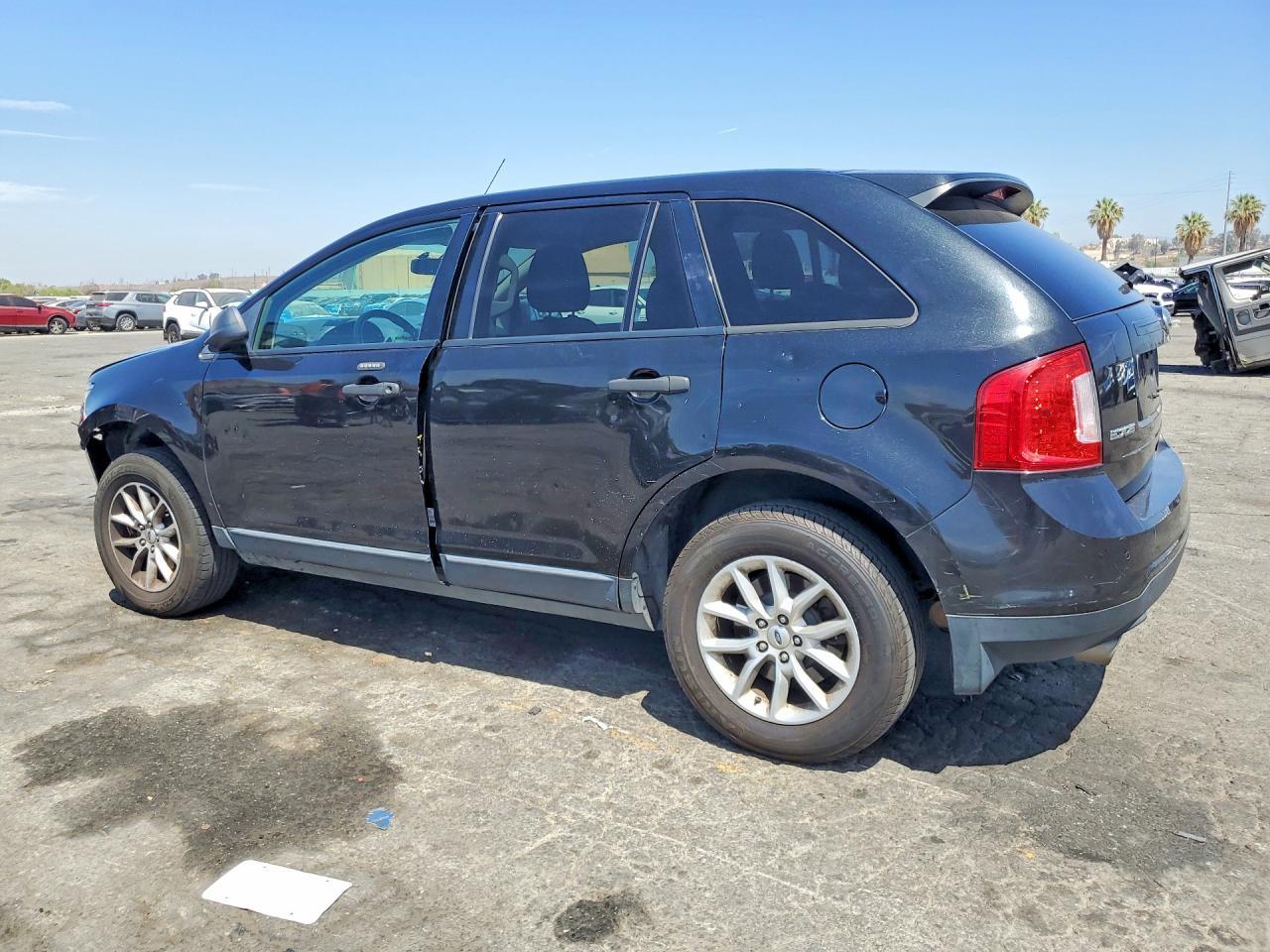 2014 Ford Edge Se - Image 2