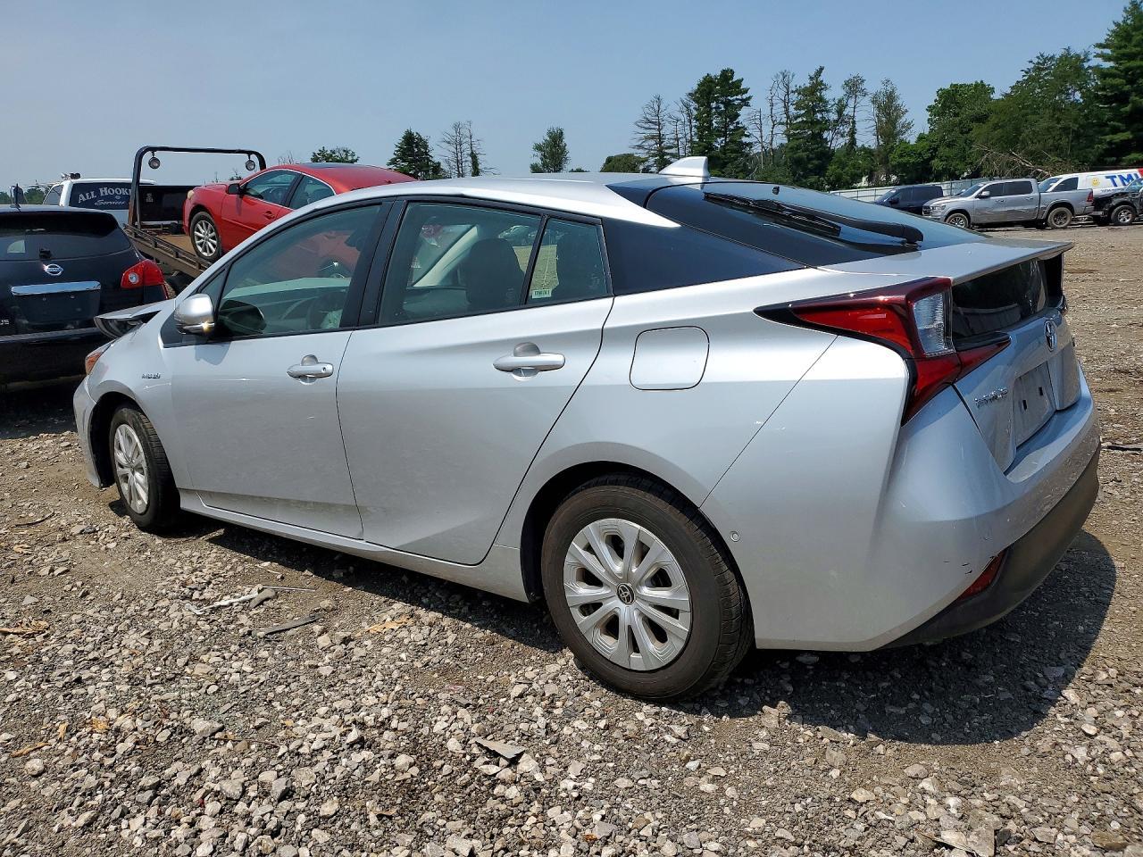 2021 Toyota Prius Le - Image 2