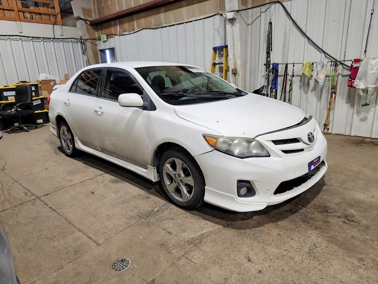 2013 Toyota Corolla L - Фото 4
