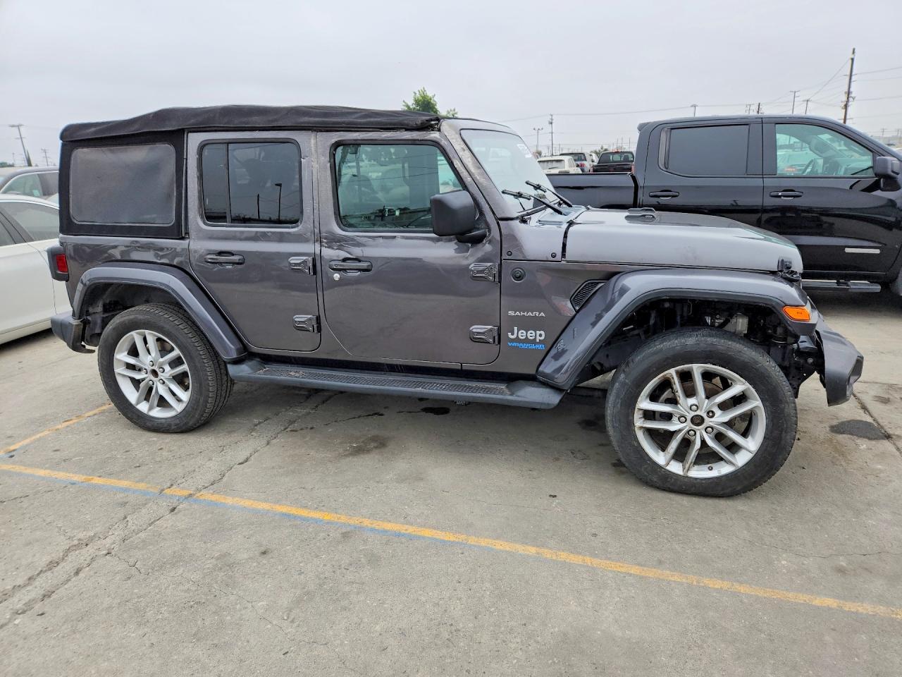 2021 Jeep Wrangler Unlimited Sahara 4Xe - Image 4