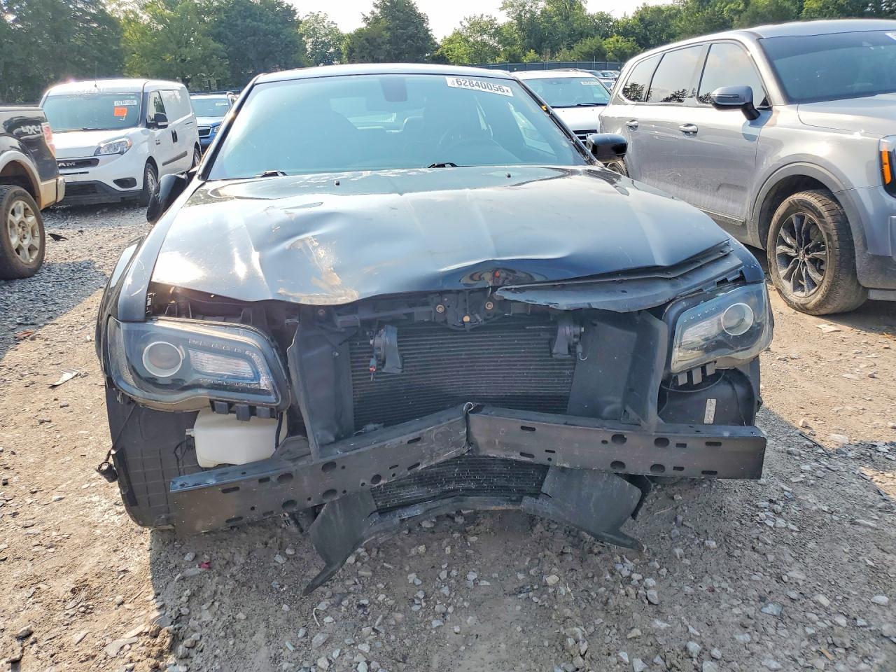 2019 Chrysler 300 S - Image 5