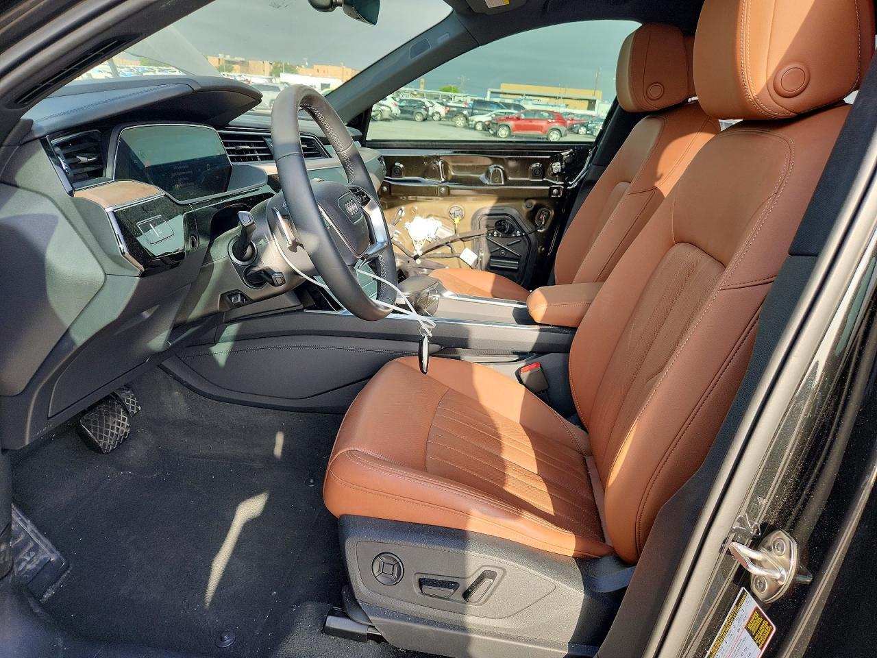 2024 Audi Q8 E-Tron Premium Plus - Фото 7