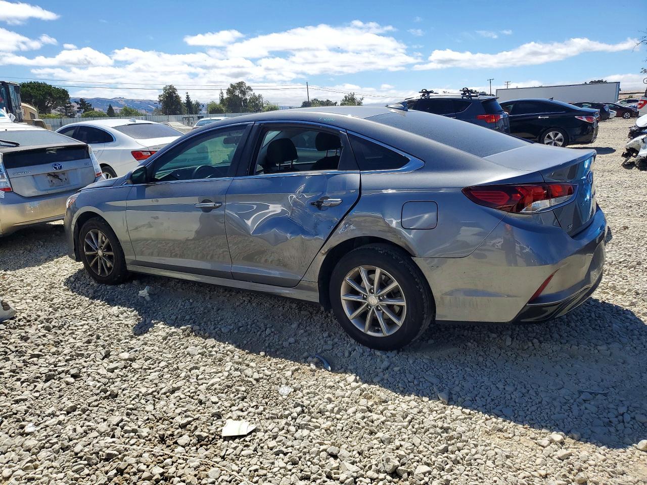 2019 Hyundai Sonata Se - Image 2