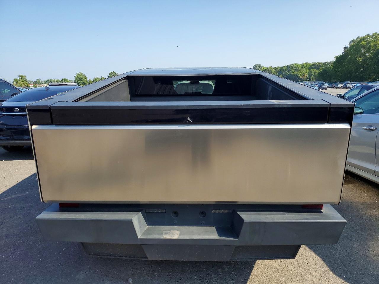 2024 Tesla Cybertruck - Фото 6