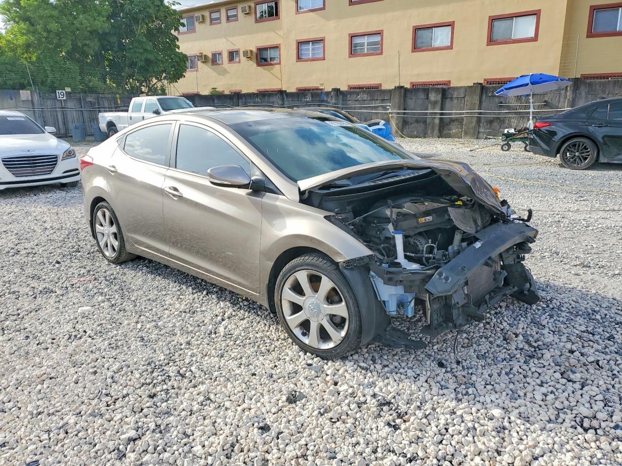 2013 Hyundai Elantra Limited - Image 4