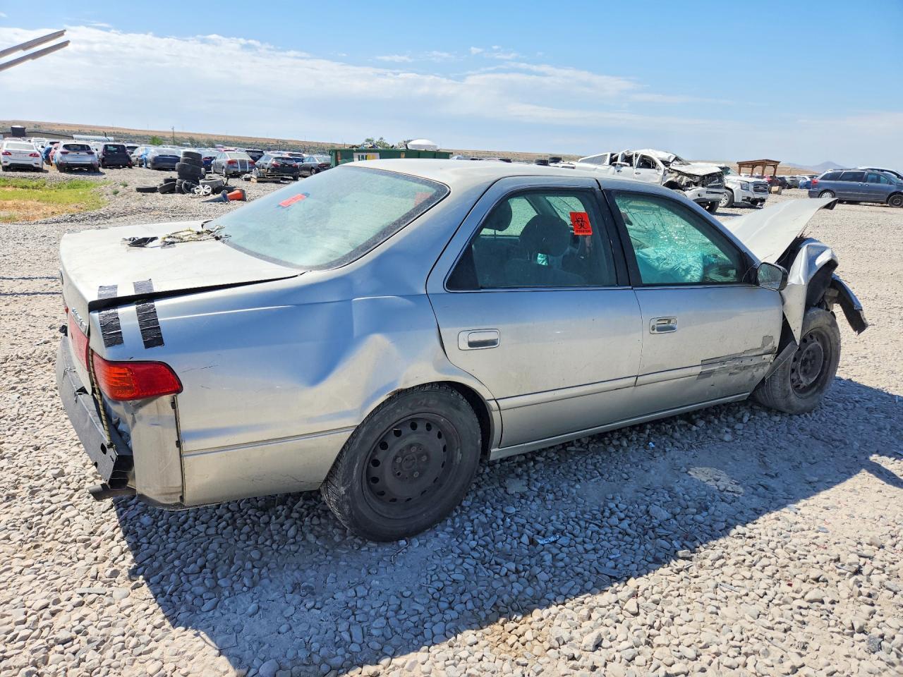 2001 Toyota Camry Le - Фото 3