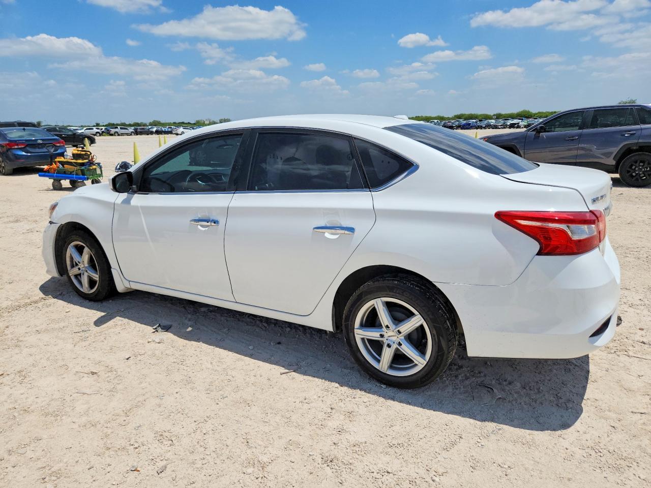 2017 Nissan Sentra Sv - Фото 2