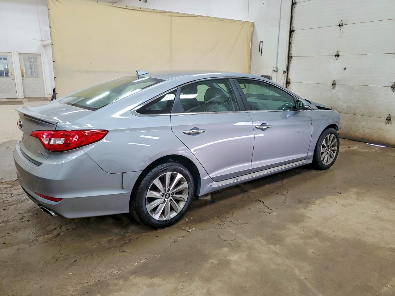 2015 Hyundai Sonata Sport - Фото 3