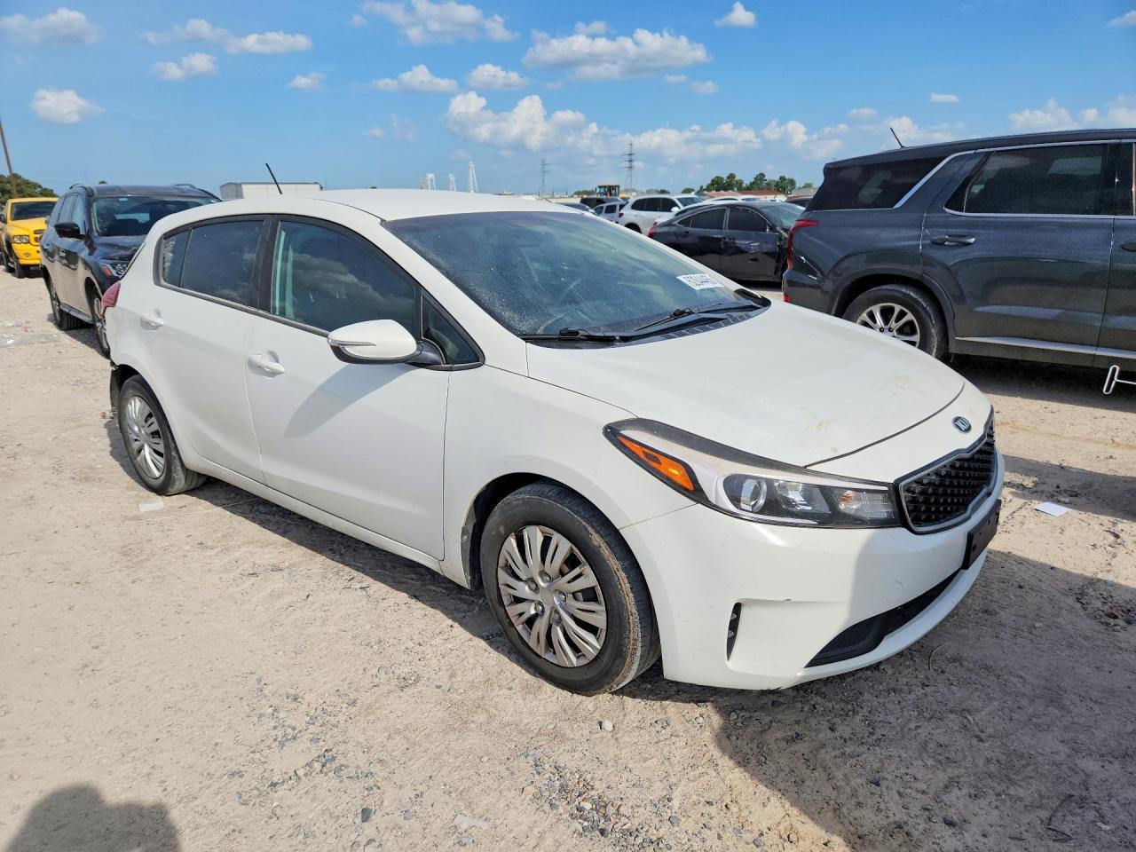2017 Kia Forte5 Lx - Image 4