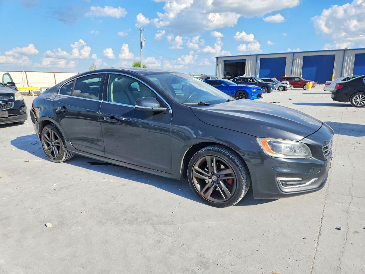 2015 Volvo S60 Platinum - Фото 4
