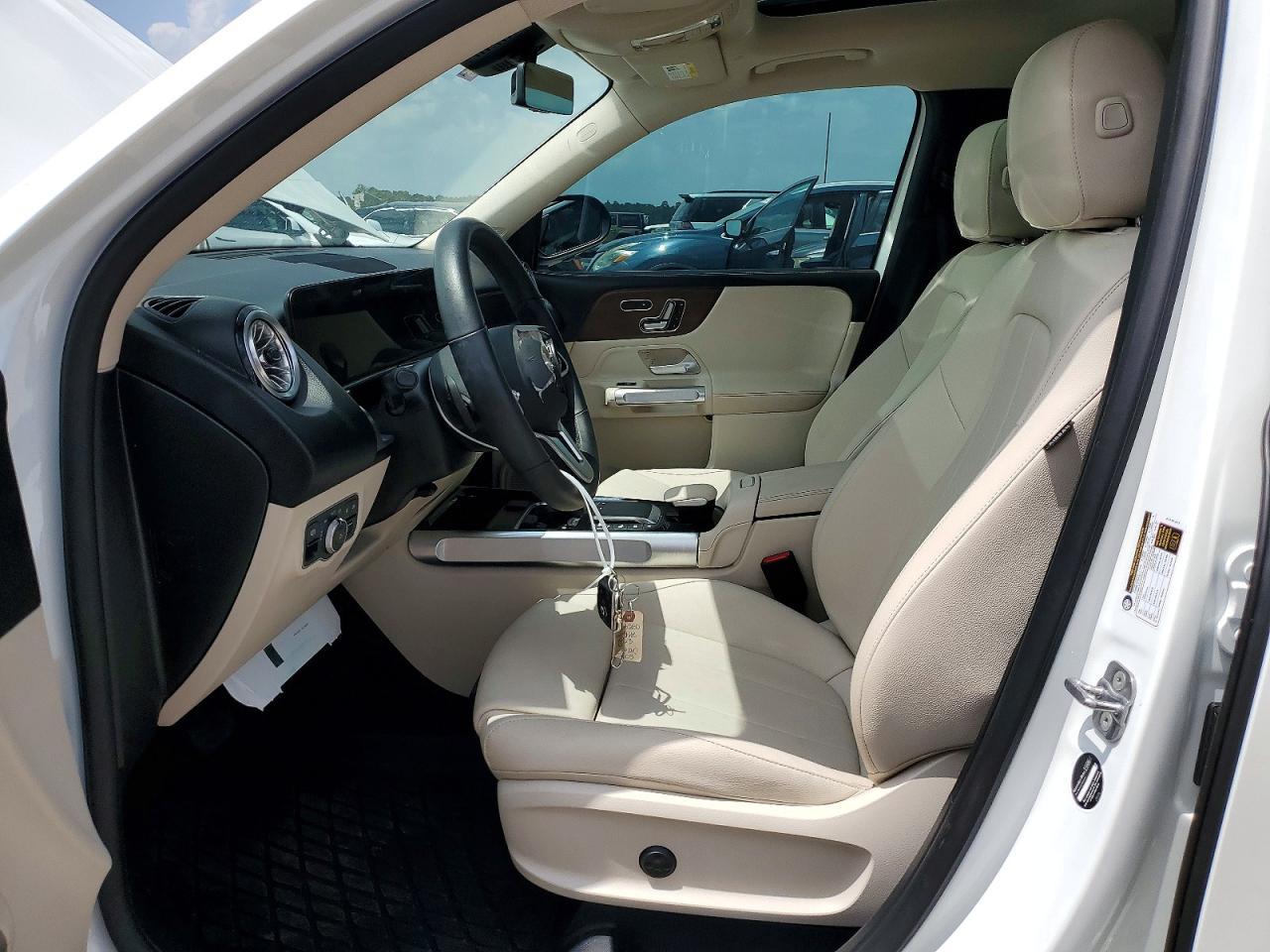 2023 Mercedes-Benz Glb 250 - Image 7