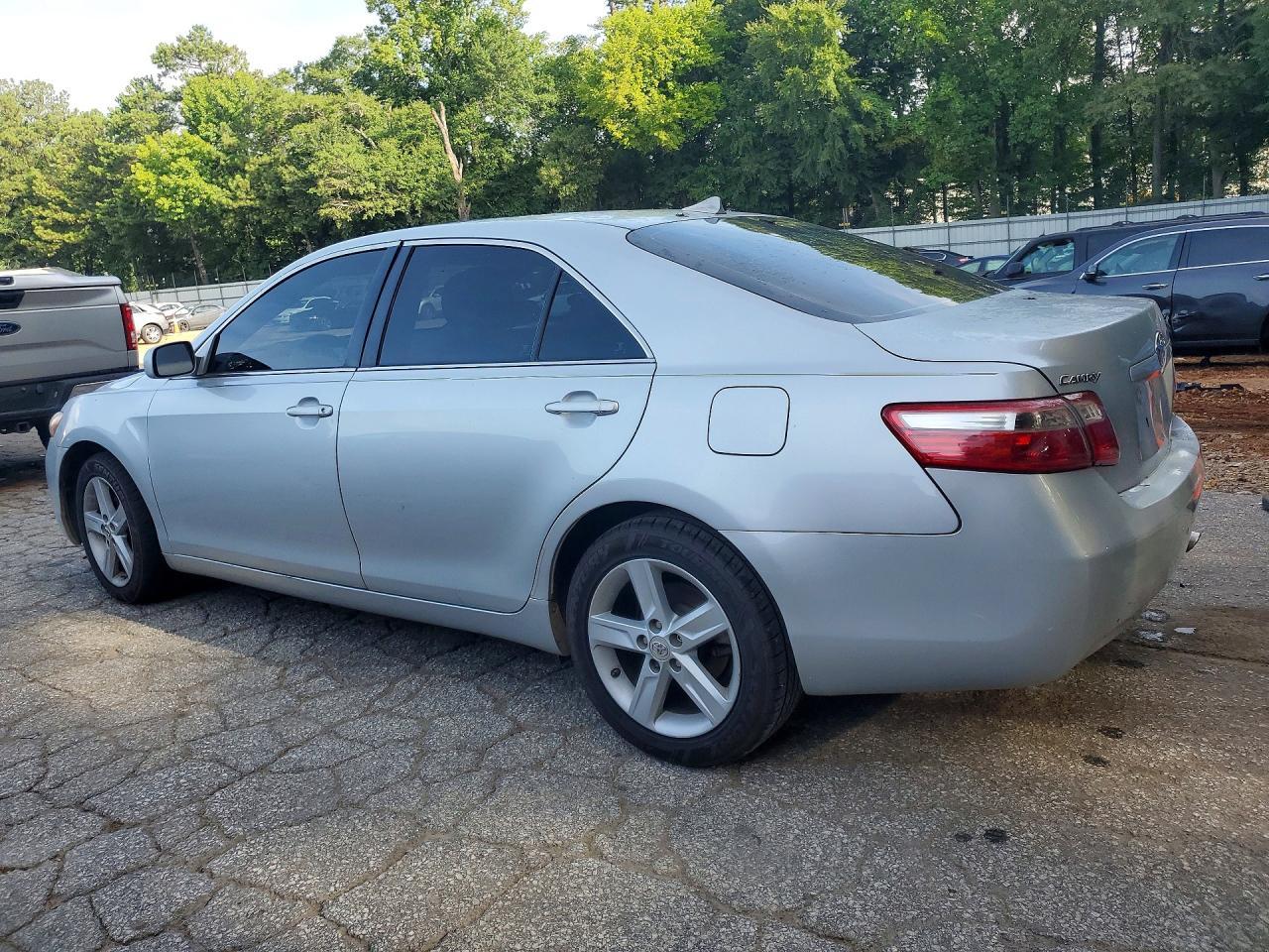 2007 Toyota Camry Le - Фото 2