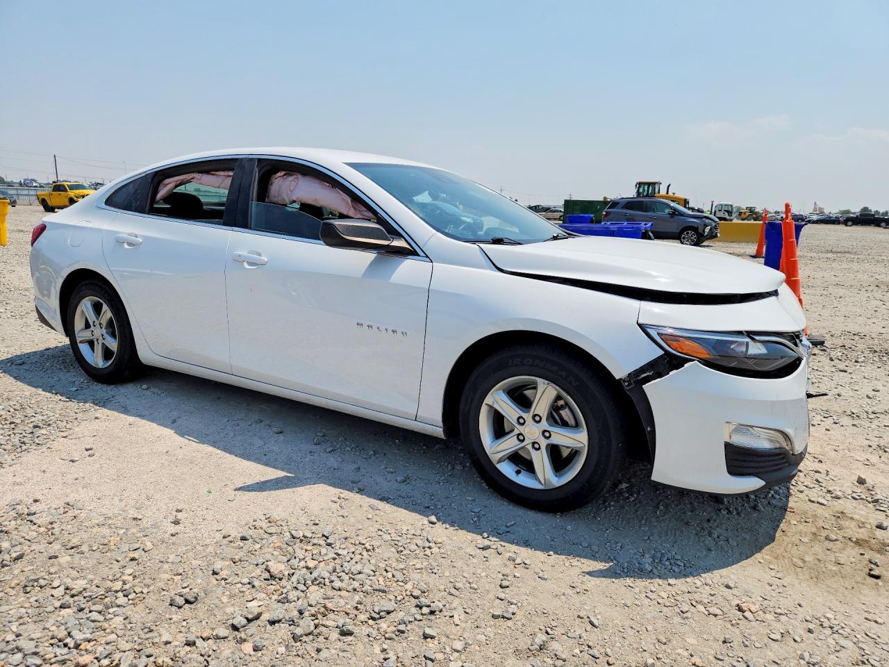 2024 Chevrolet Malibu Ls - Image 4