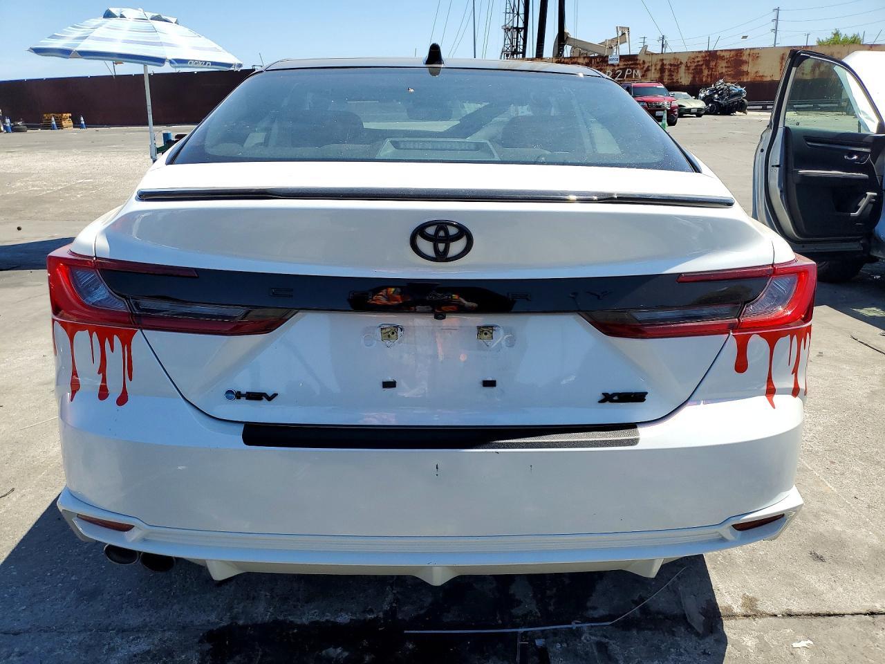 2025 Toyota Camry Xse - Image 6