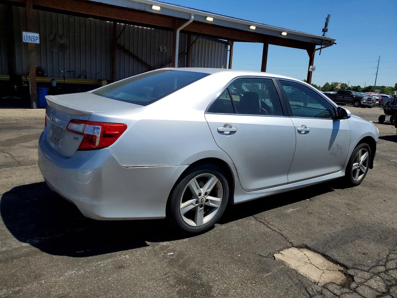 2012 Toyota Camry Se Automatic - Фото 3