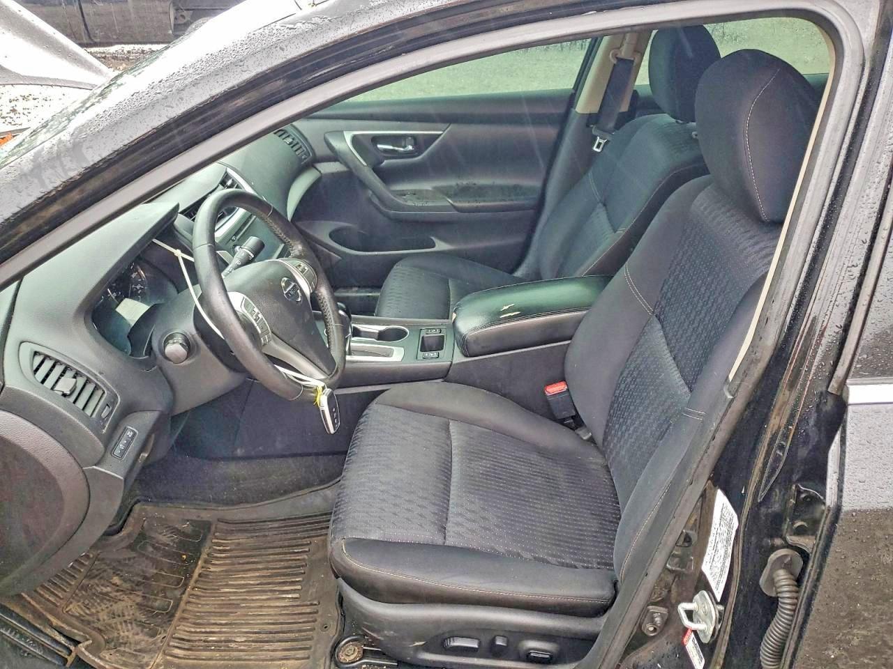 2016 Nissan Altima 2.5 - Image 7