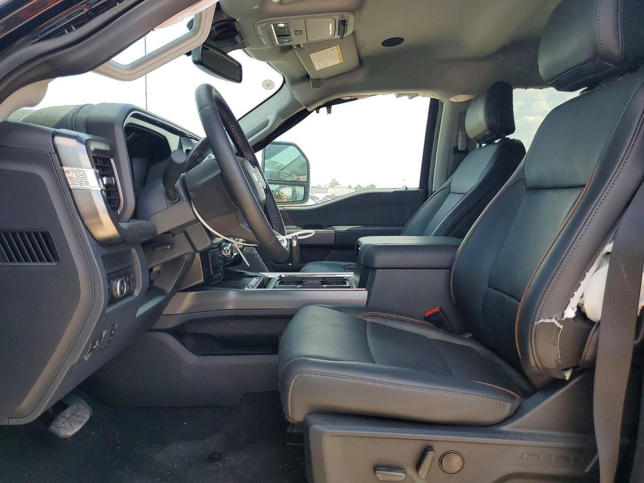 2025 Ford F350 Super Duty - Фото 7