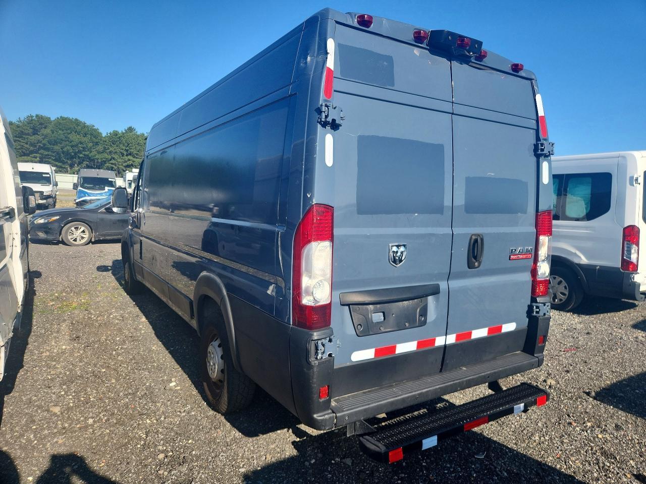 2019 Ram Promaster 3500 Delivery Van - Фото 2