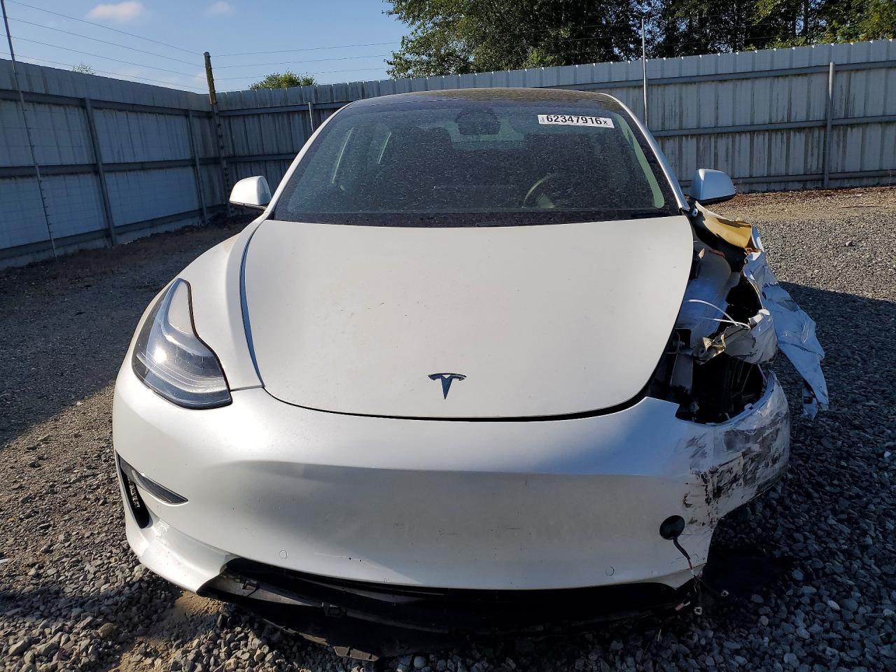 2021 Tesla Model 3 - Image 5