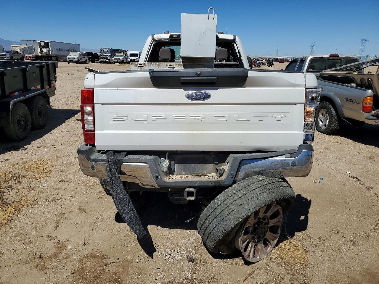 2020 Ford F250 Super Duty - Image 6
