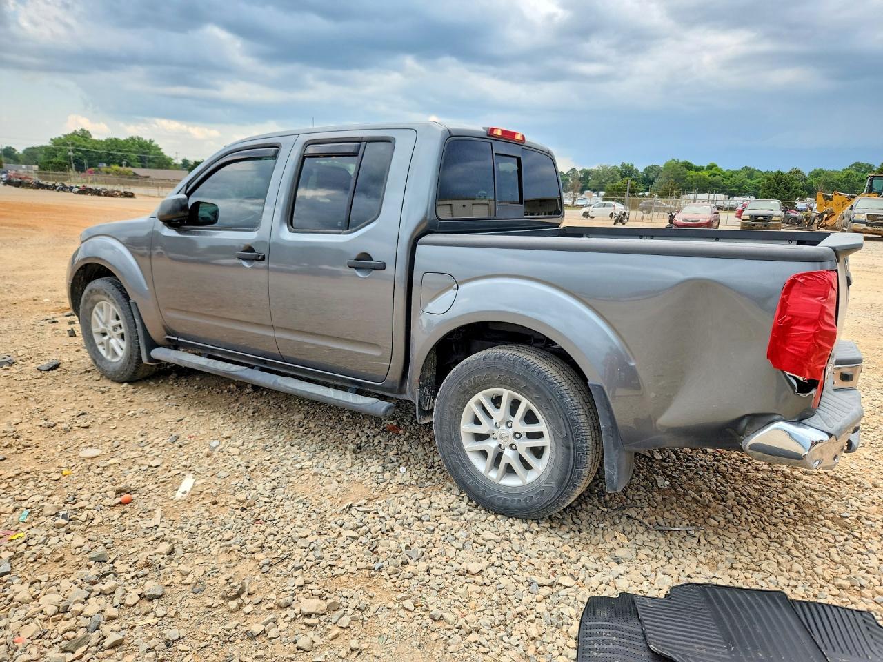 2018 Nissan Frontier Sv - Image 2
