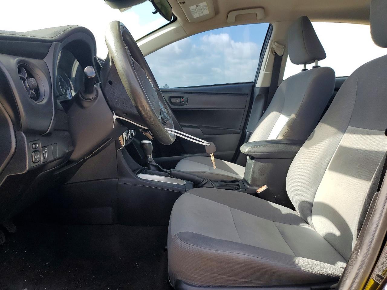 2019 Toyota Corolla L - Фото 7