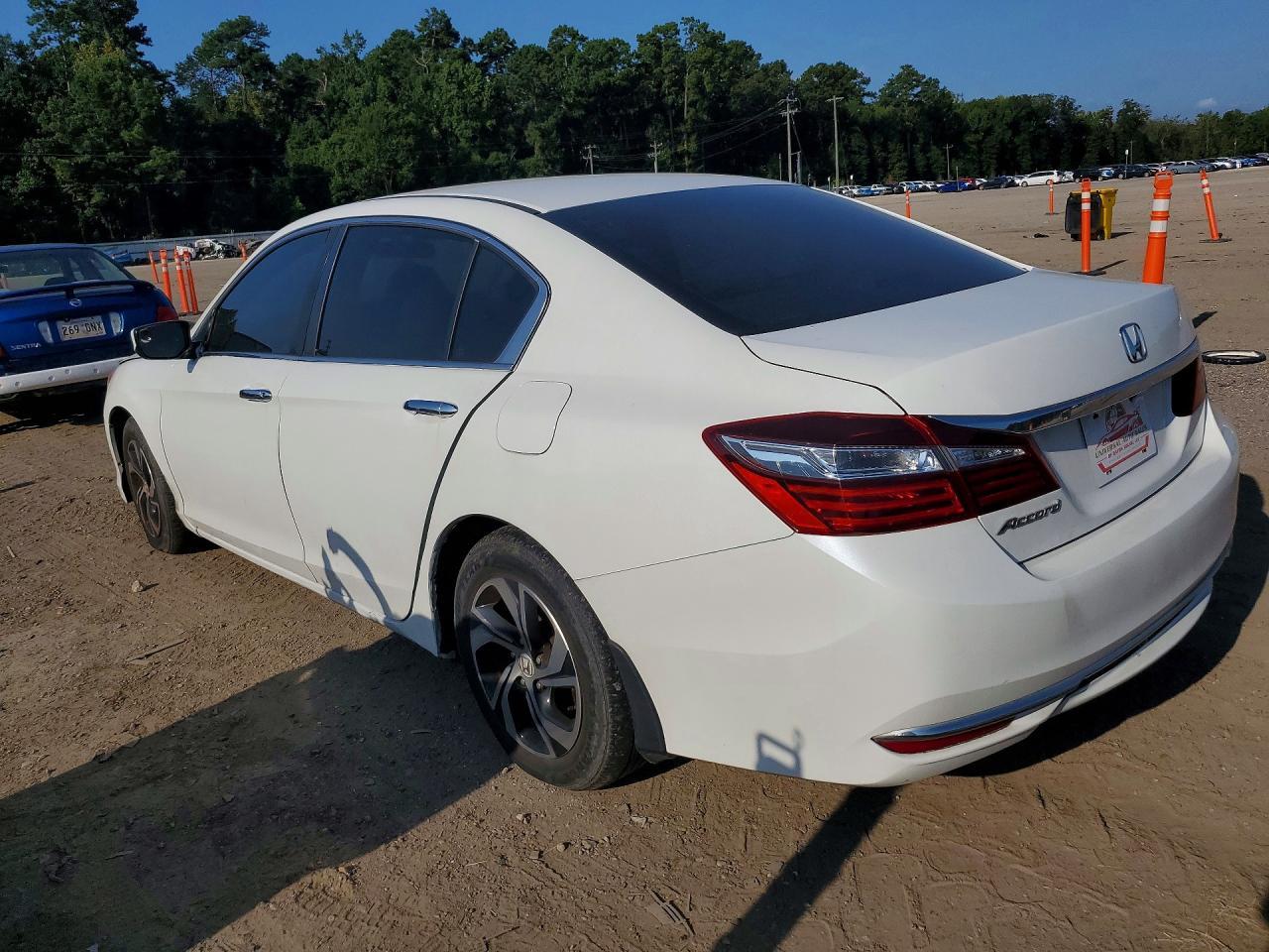 2017 Honda Accord Lx - Фото 2