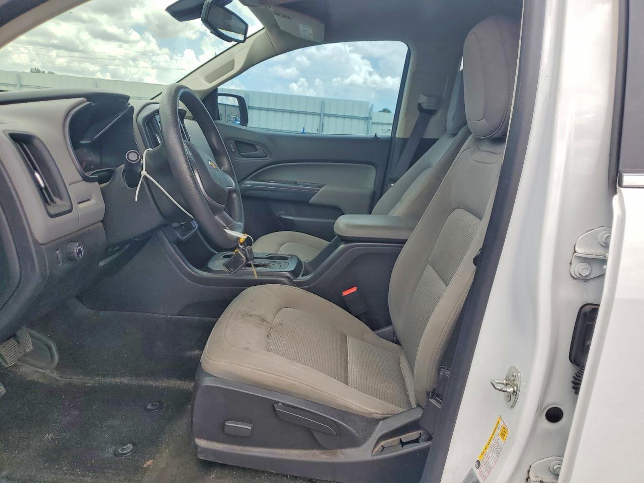 2017 Chevrolet Colorado - Image 7