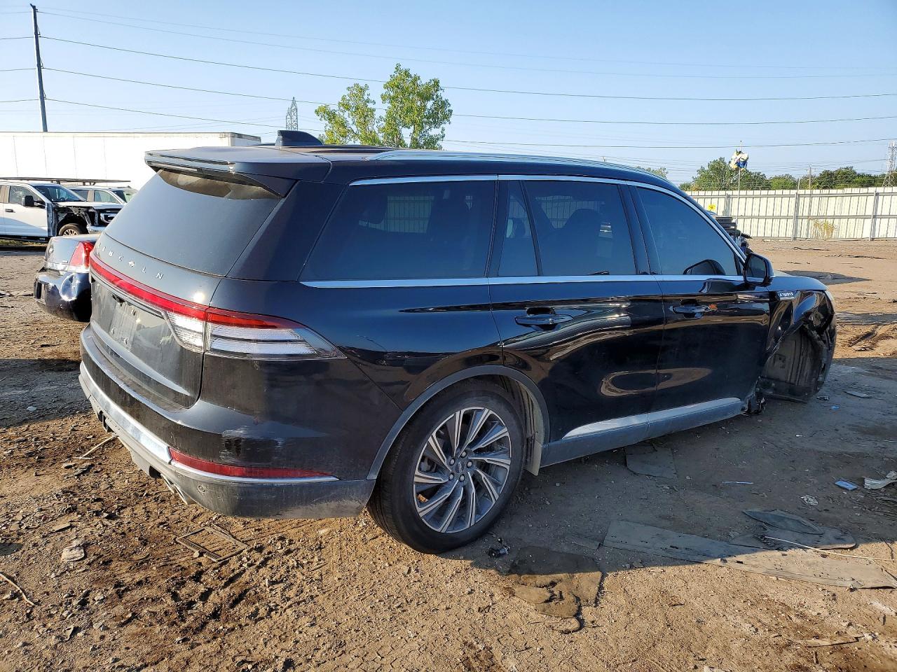 2025 Lincoln Aviator - Фото 3