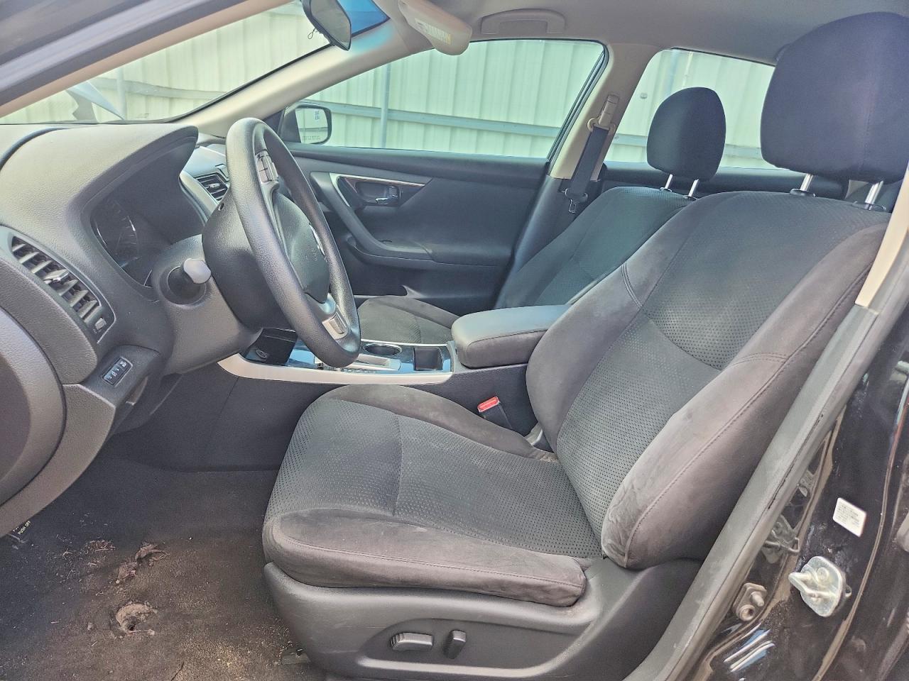 2014 Nissan Altima 2.5 S - Image 7