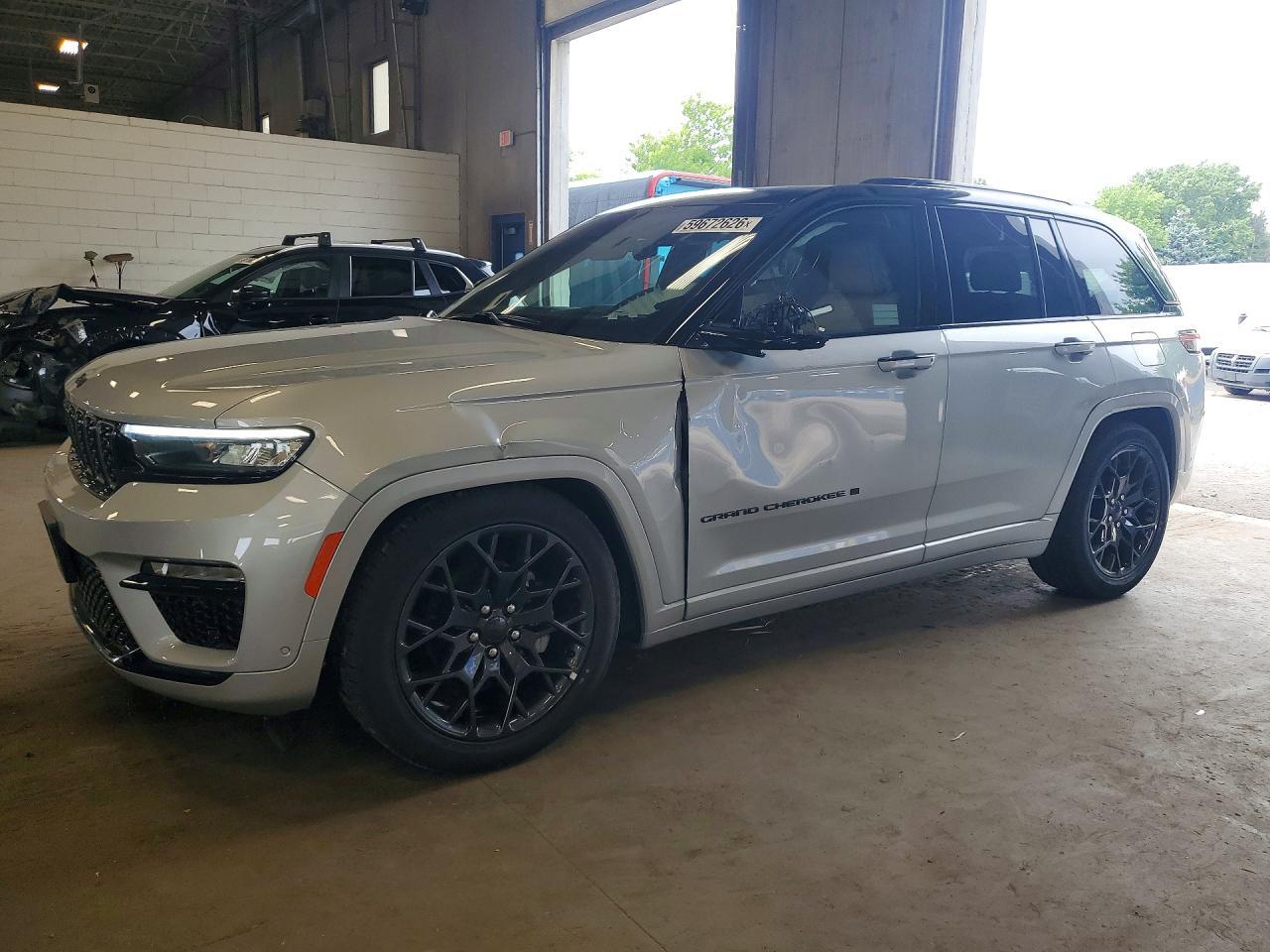 2025 Jeep Grand Cherokee Summit
