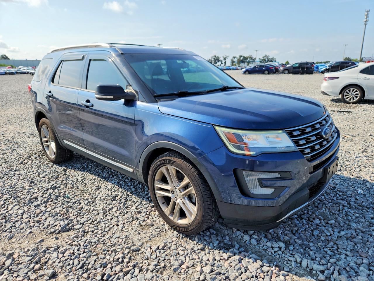 2017 Ford Explorer Xlt - Image 4