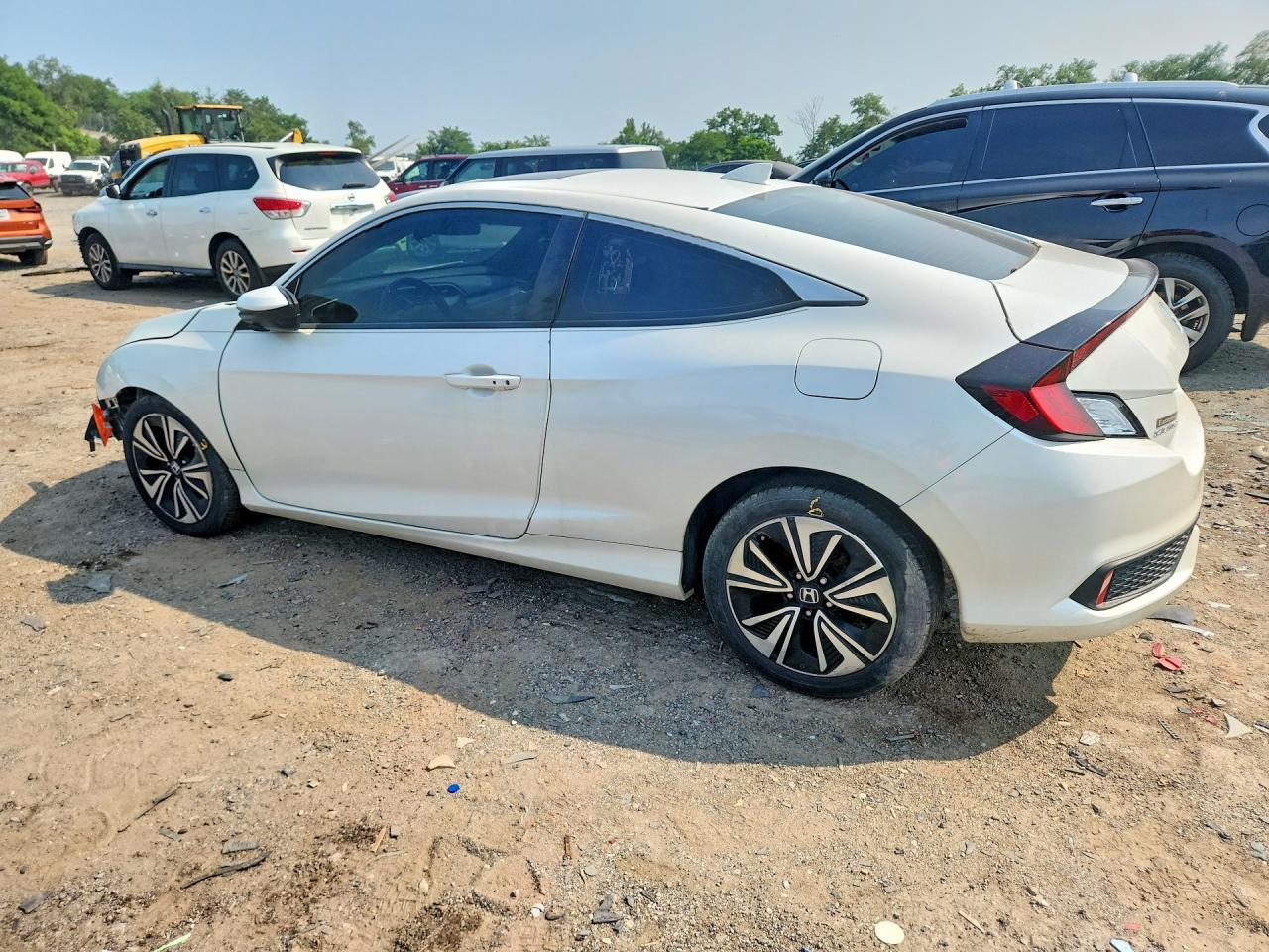 2018 Honda Civic Ex - Image 2