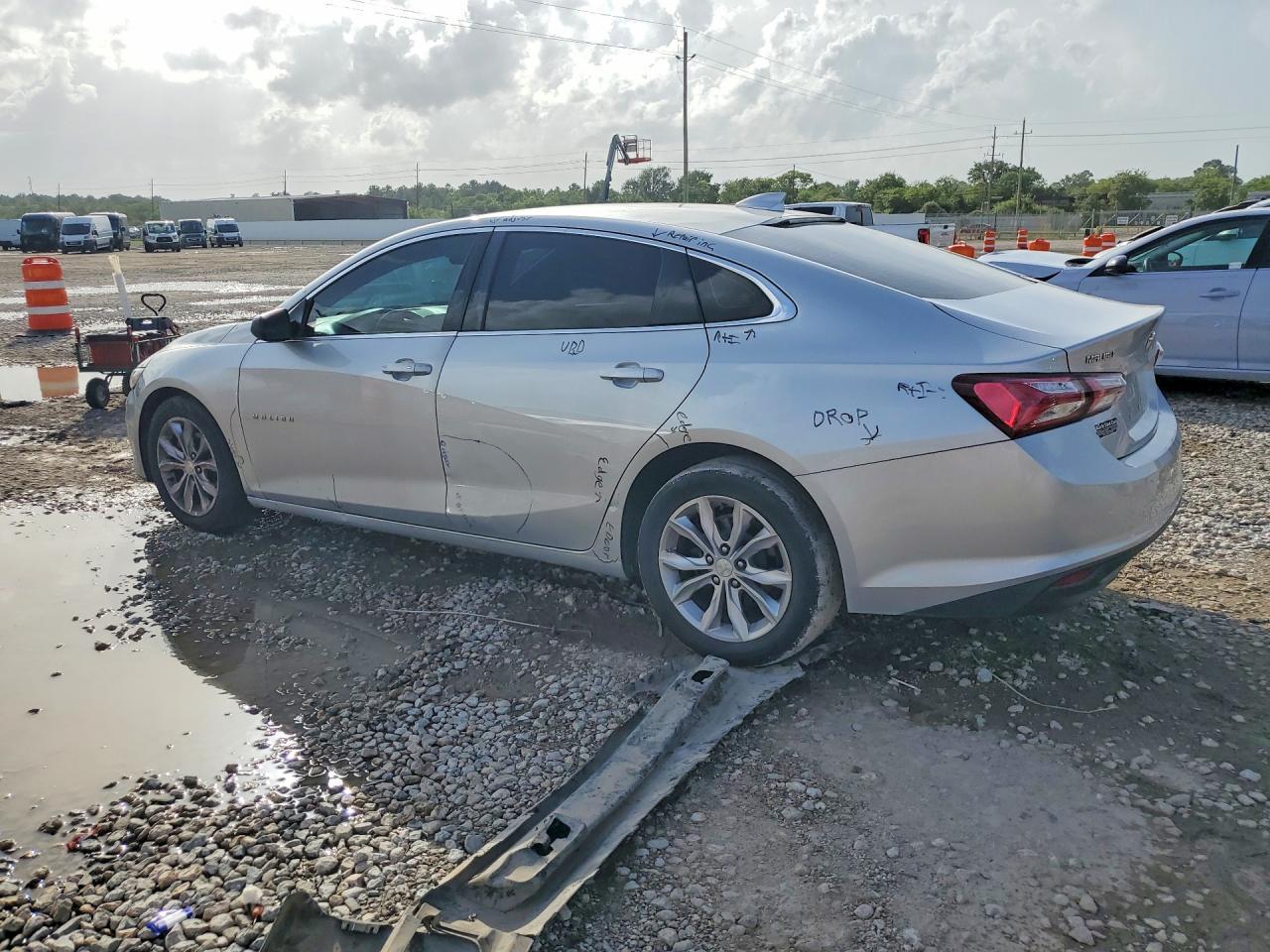 2019 Chevrolet Malibu Lt - Image 2