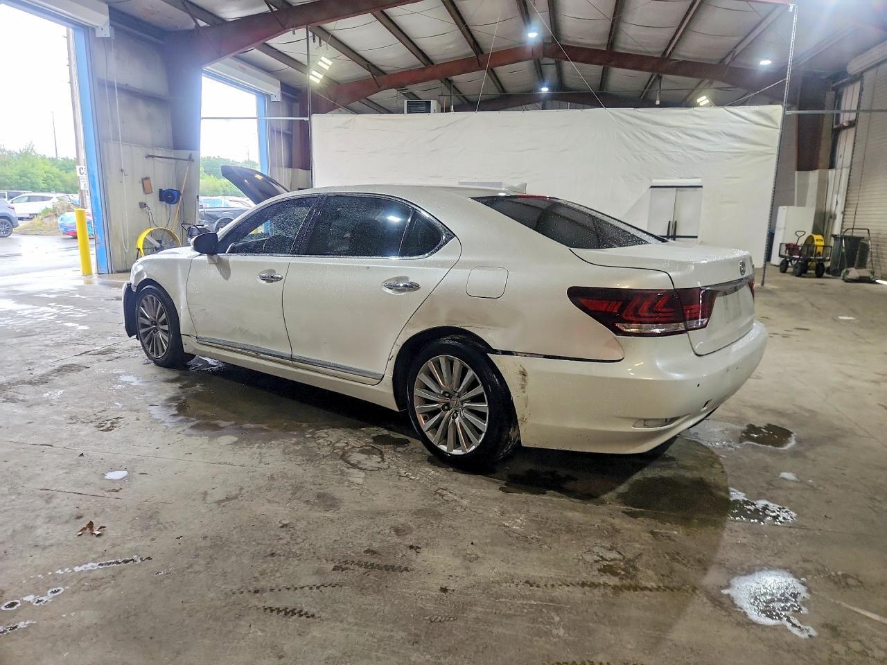 2016 Lexus Ls 460L - Фото 2