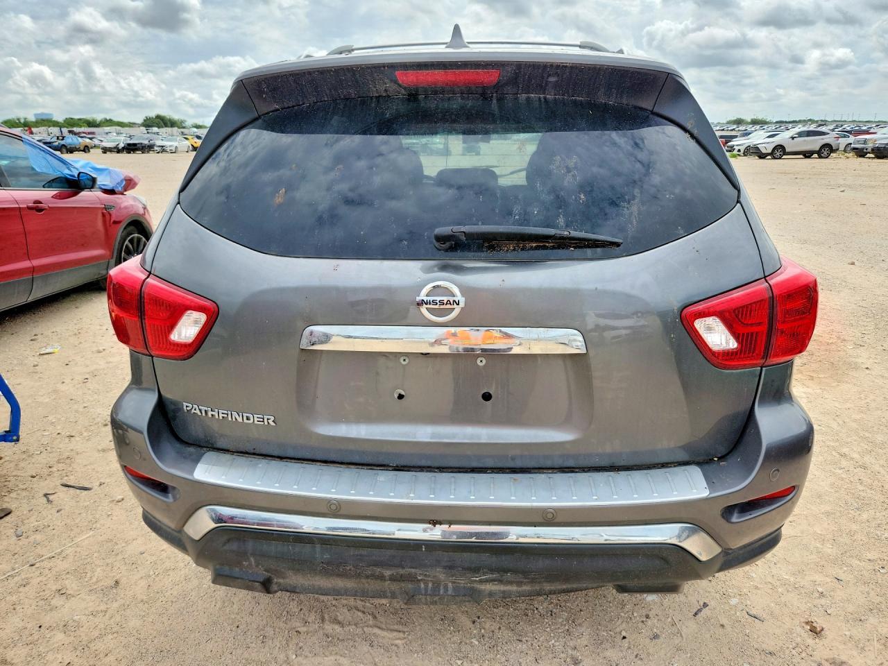2020 Nissan Pathfinder S - Фото 6