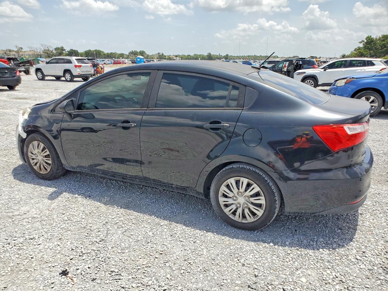 2017 Kia Rio Lx - Фото 2