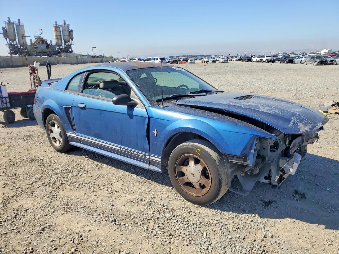 2000 Ford Mustang - Image 4