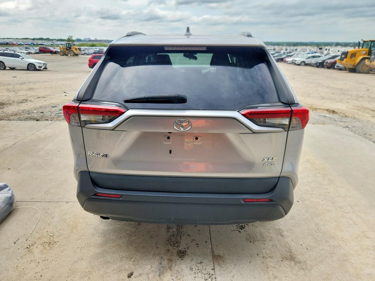 2019 Toyota Rav4 Xle - Image 6