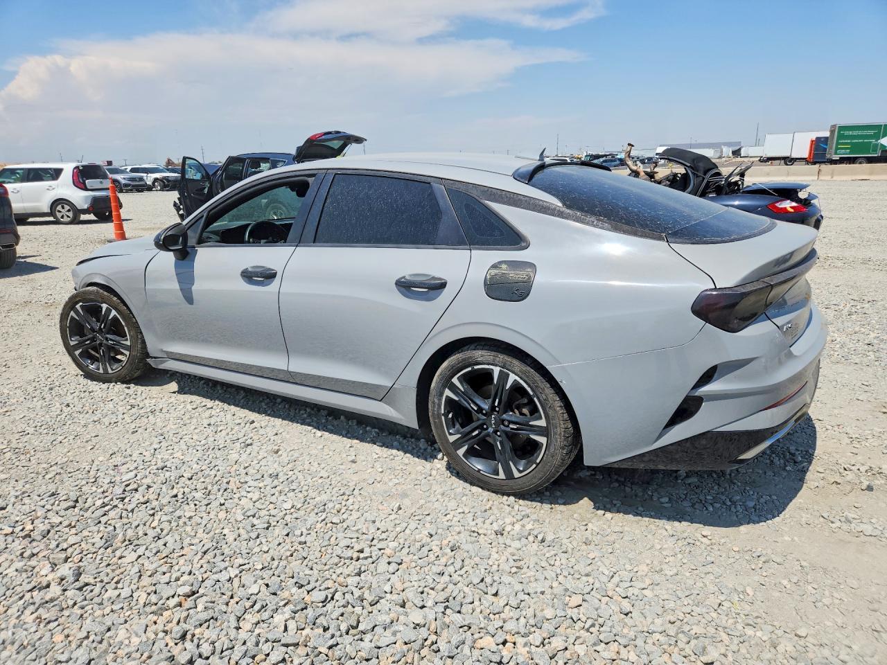 2021 Kia K5 Gt Line - Фото 2