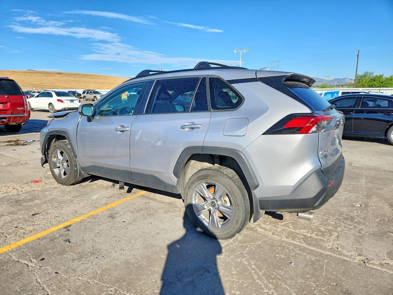 2022 Toyota Rav4 Hybrid Xle - Фото 2