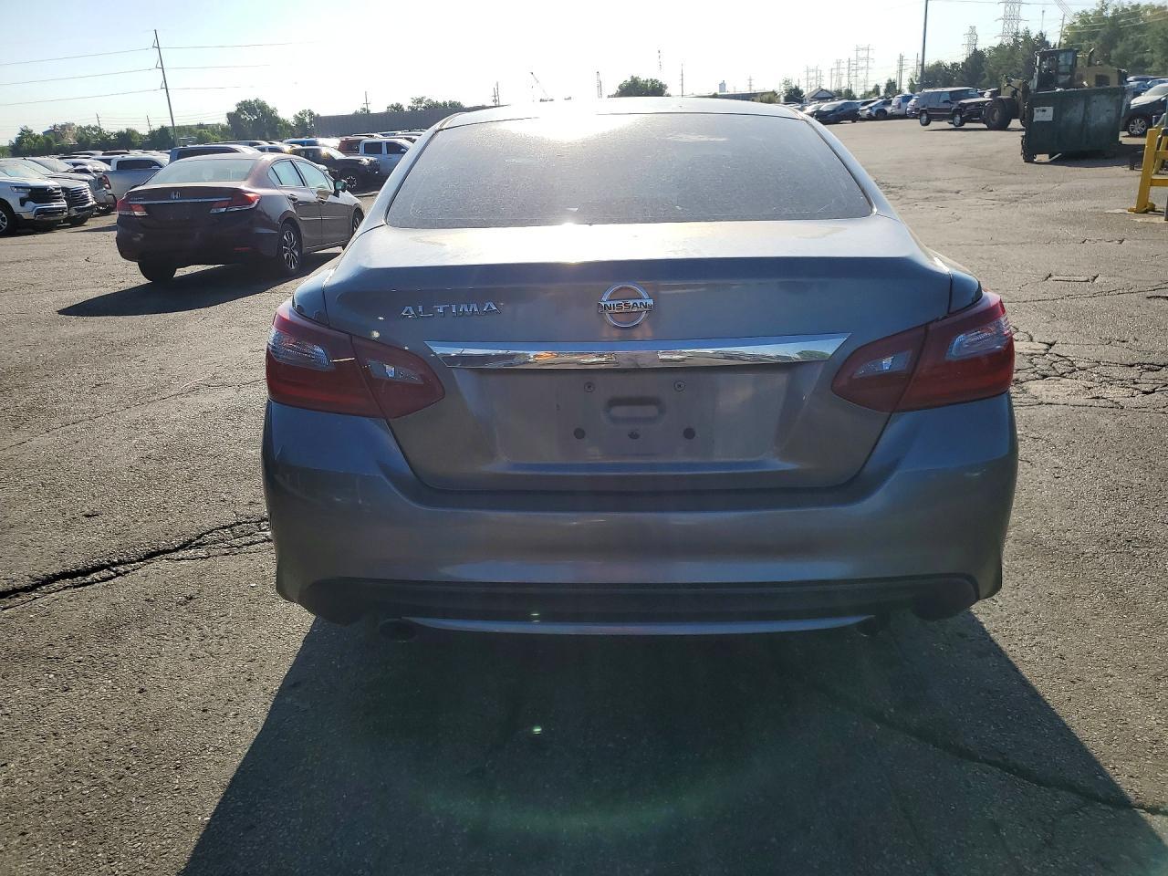 2018 Nissan Altima - Image 6