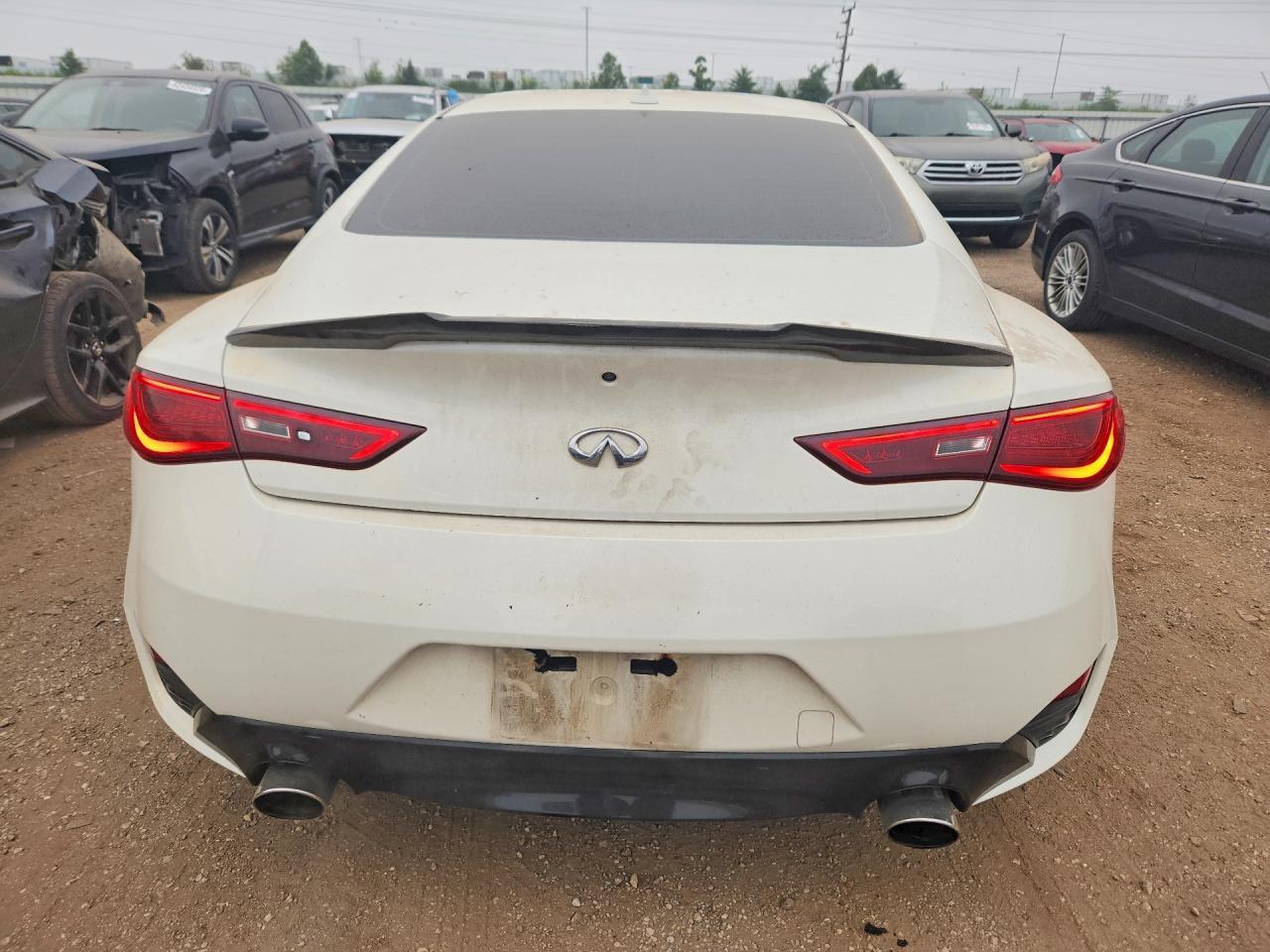 2017 Infiniti Q60 3.0T Premium - Фото 6