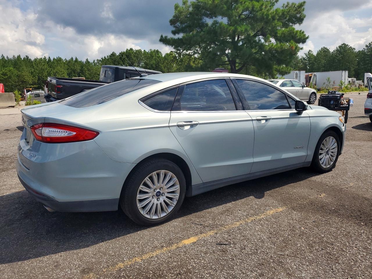 2014 Ford Fusion S Hybrid - Фото 3